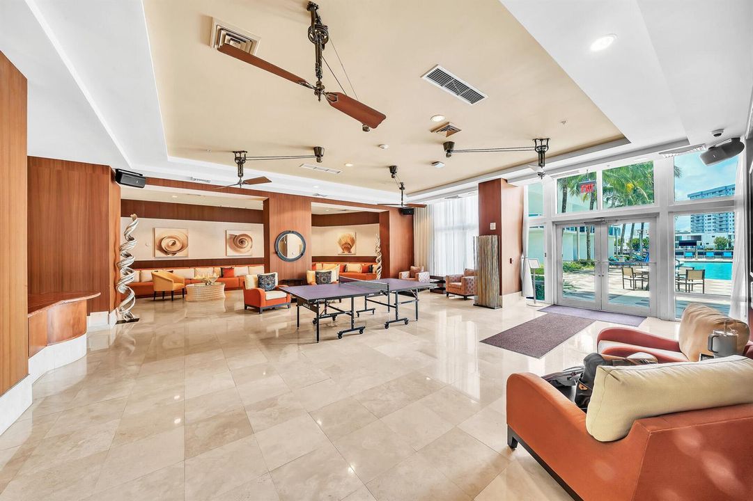 31 Clubhouse