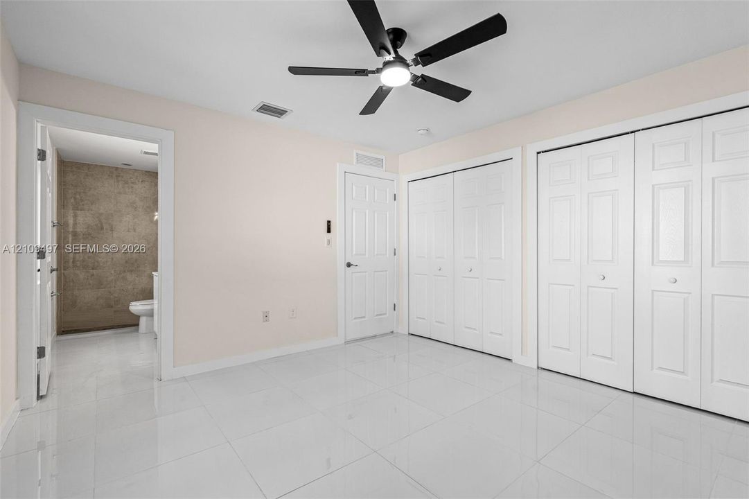 En Venta: $439,900 (4 camas, 2 baños, 1581 Pies cuadrados)