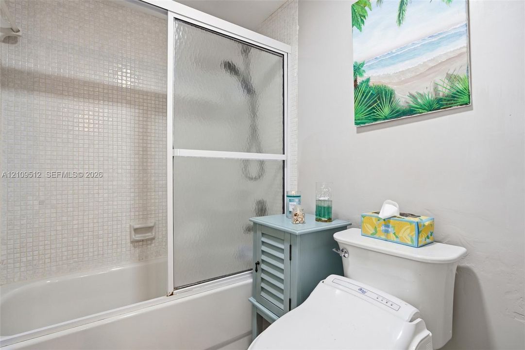 En Venta: $154,900 (2 camas, 2 baños, 1335 Pies cuadrados)
