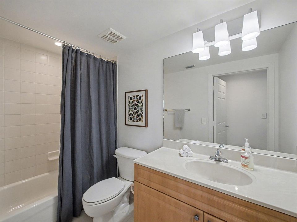 2nd BATHROOM