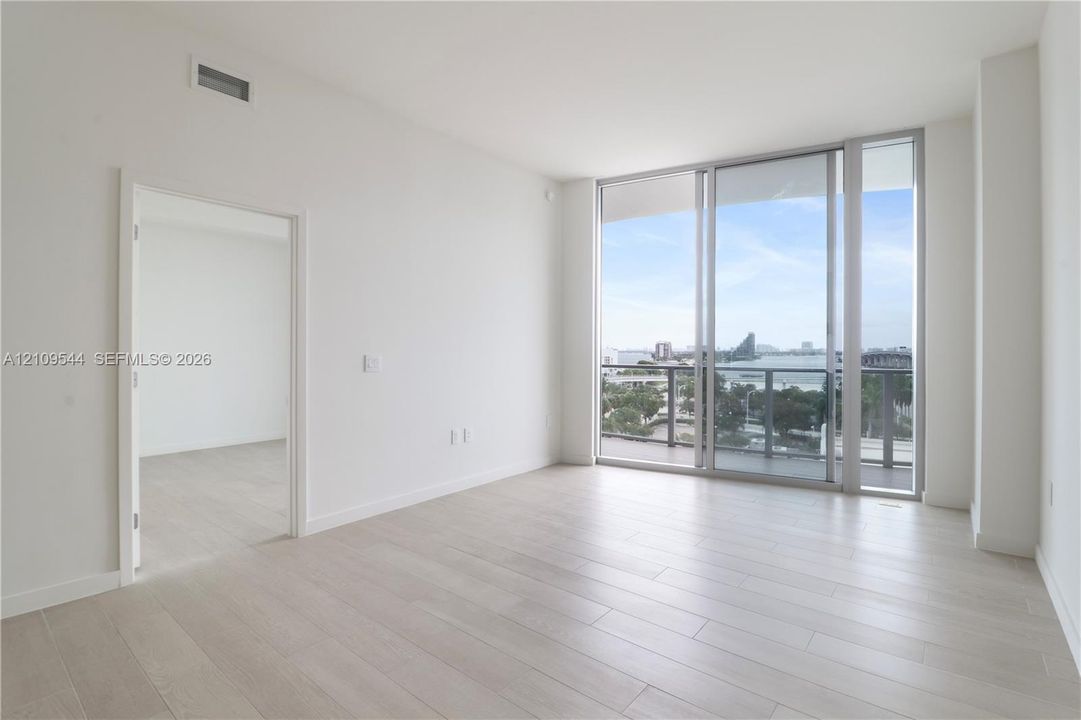 For Sale: $1,485,900 (2 beds, 2 baths, 1613 Square Feet)