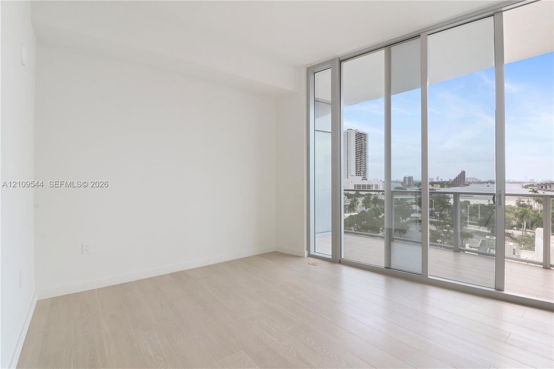 For Sale: $1,485,900 (2 beds, 2 baths, 1613 Square Feet)