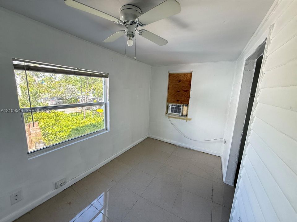 En Renta: $1,595 (1 camas, 1 baños, 700 Pies cuadrados)