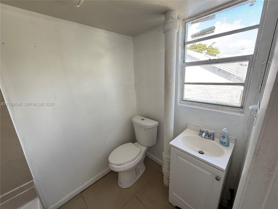 En Renta: $1,595 (1 camas, 1 baños, 700 Pies cuadrados)