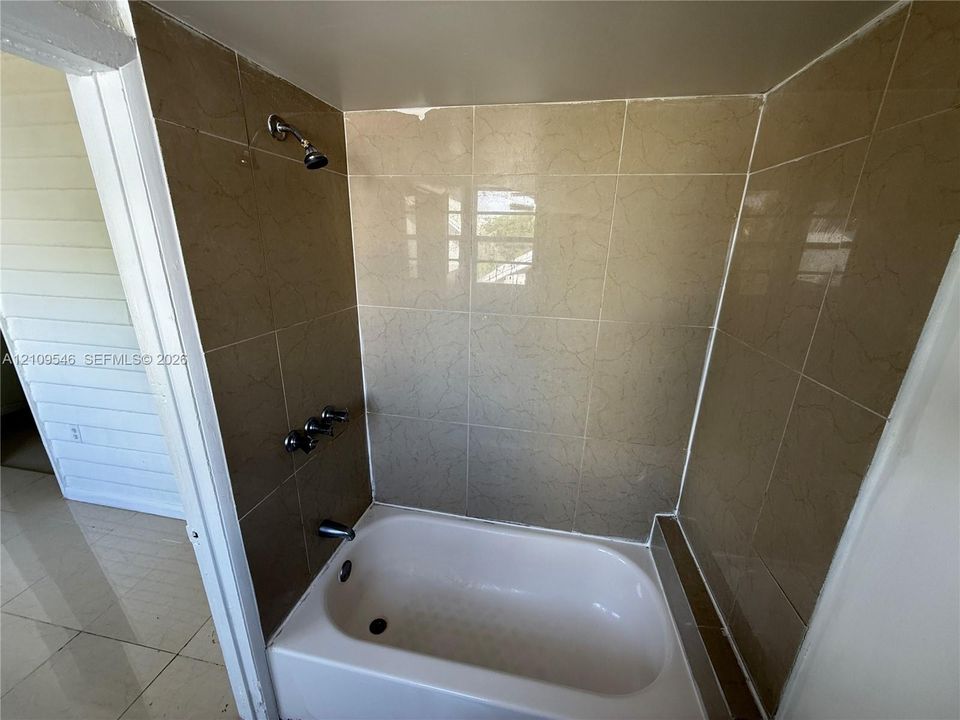 En Renta: $1,595 (1 camas, 1 baños, 700 Pies cuadrados)