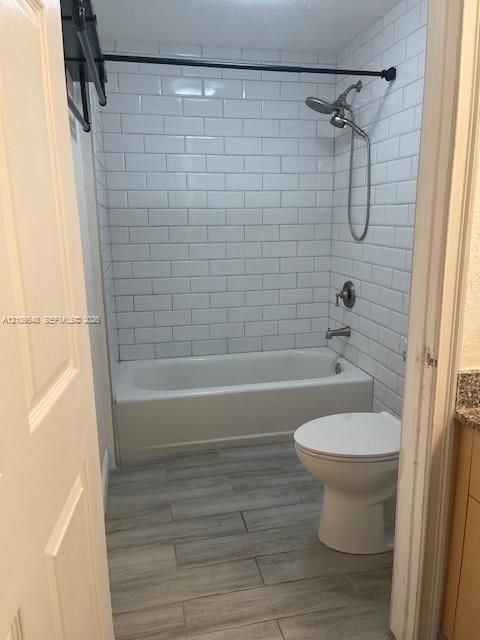 For Rent: $2,200 (1 beds, 1 baths, 850 Square Feet)