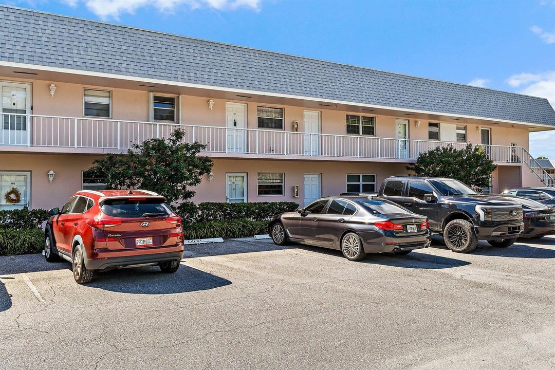 011-18081SECountryClubDr-Jupiter-SMALL