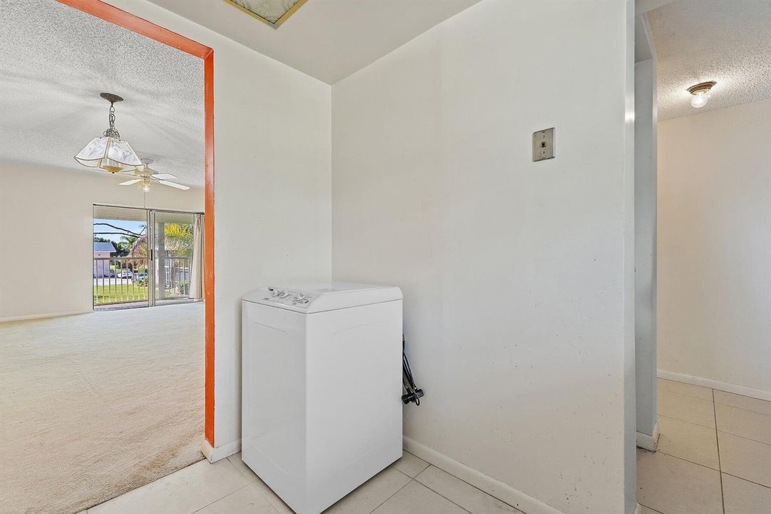 021-18081SECountryClubDr-Jupiter-SMALL