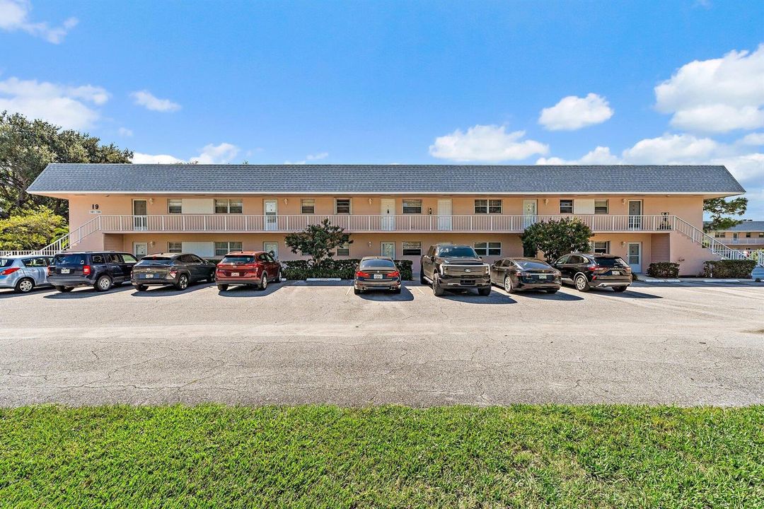 012-18081SECountryClubDr-Jupiter-SMALL