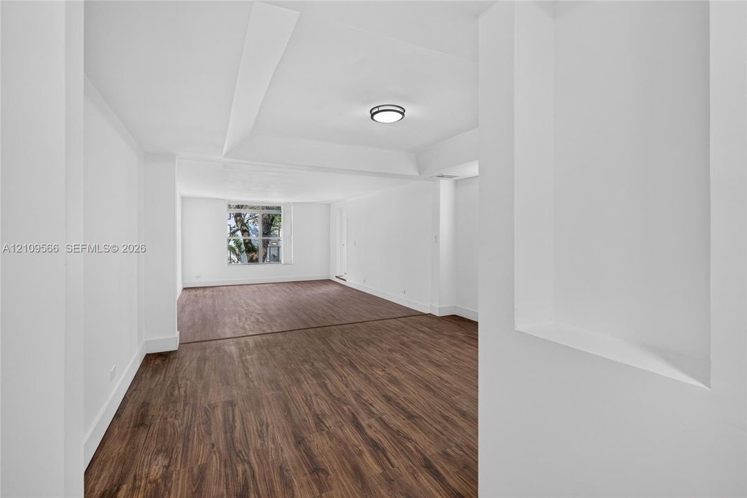 Entry toward living area