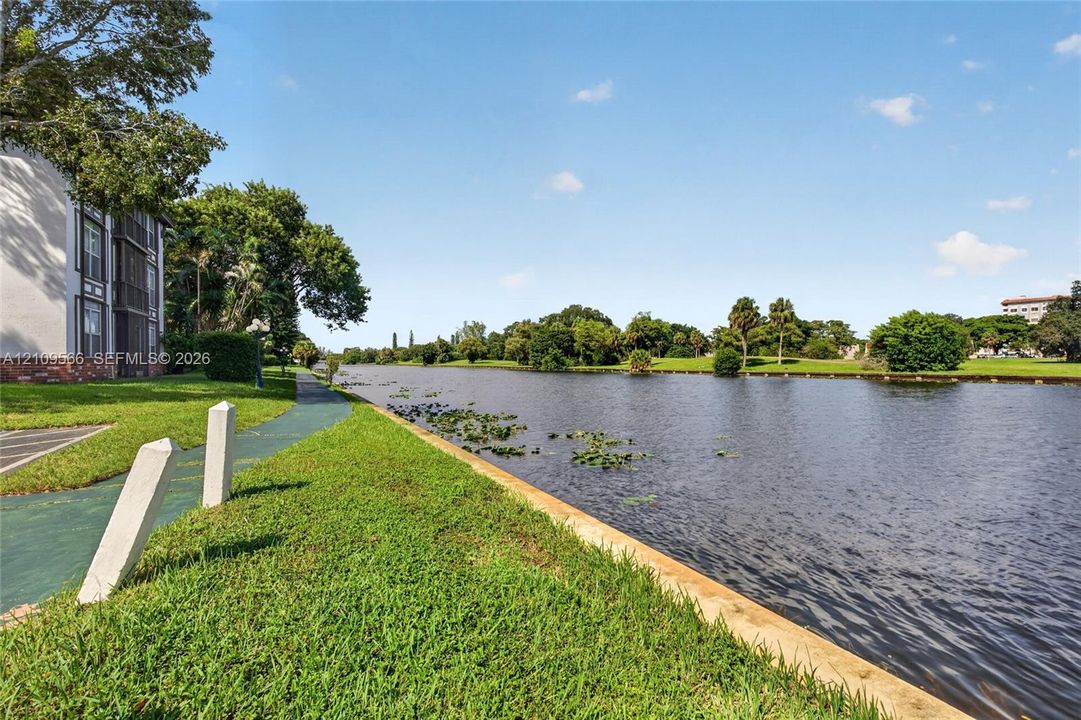 Waterfront community grounds