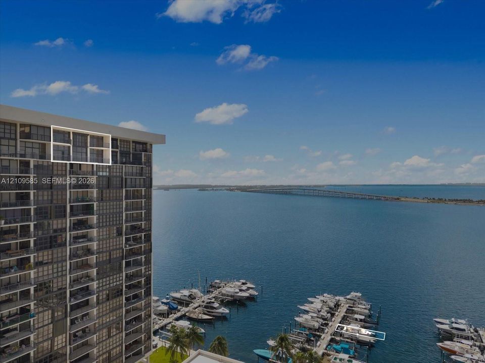 For Sale: $1,950,000 (3 beds, 3 baths, 2721 Square Feet)