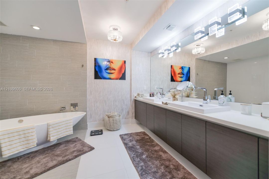 На продажу: $1,395,000 (2 спален, 3 ванн, 1524 Квадратных фут)