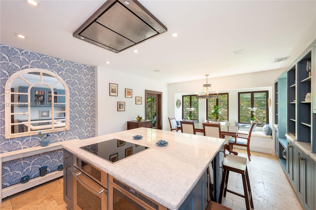 For Rent: $8,500 (3 beds, 2 baths, 2133 Square Feet)