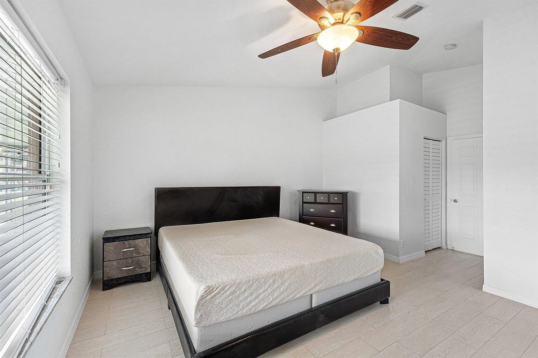 019-5427ClubCircle-Haverhill-FL-33415-SM