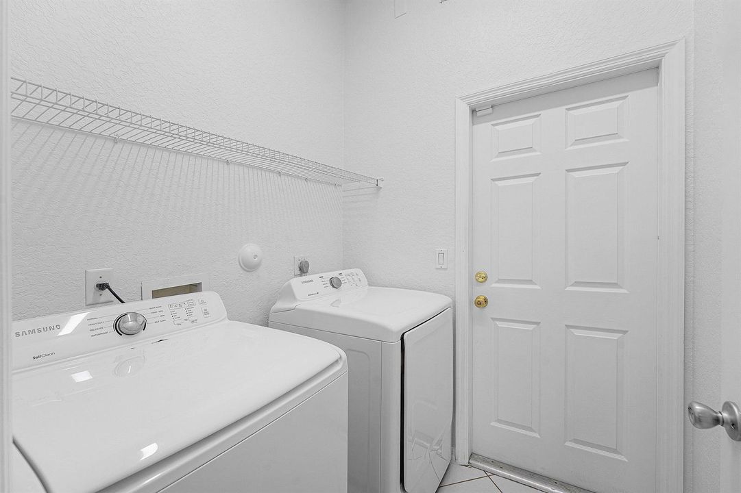 013-5427ClubCircle-Haverhill-FL-33415-SM