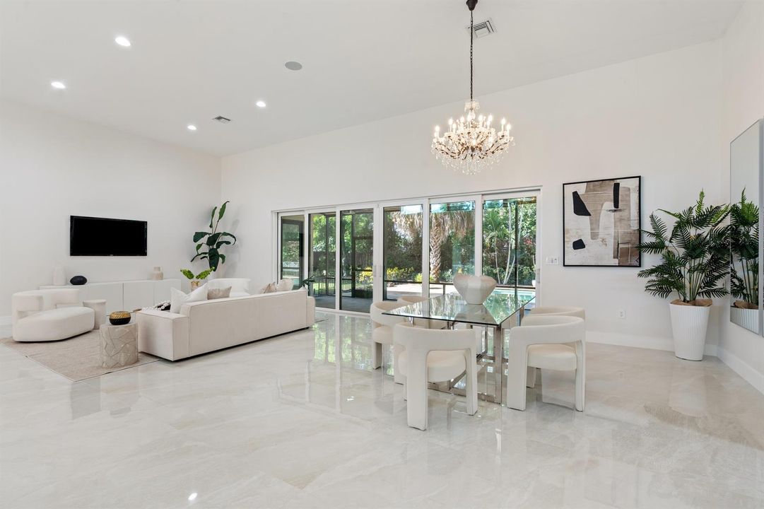 11-2701 NE 2nd Ave Wilton Manros, FL-116