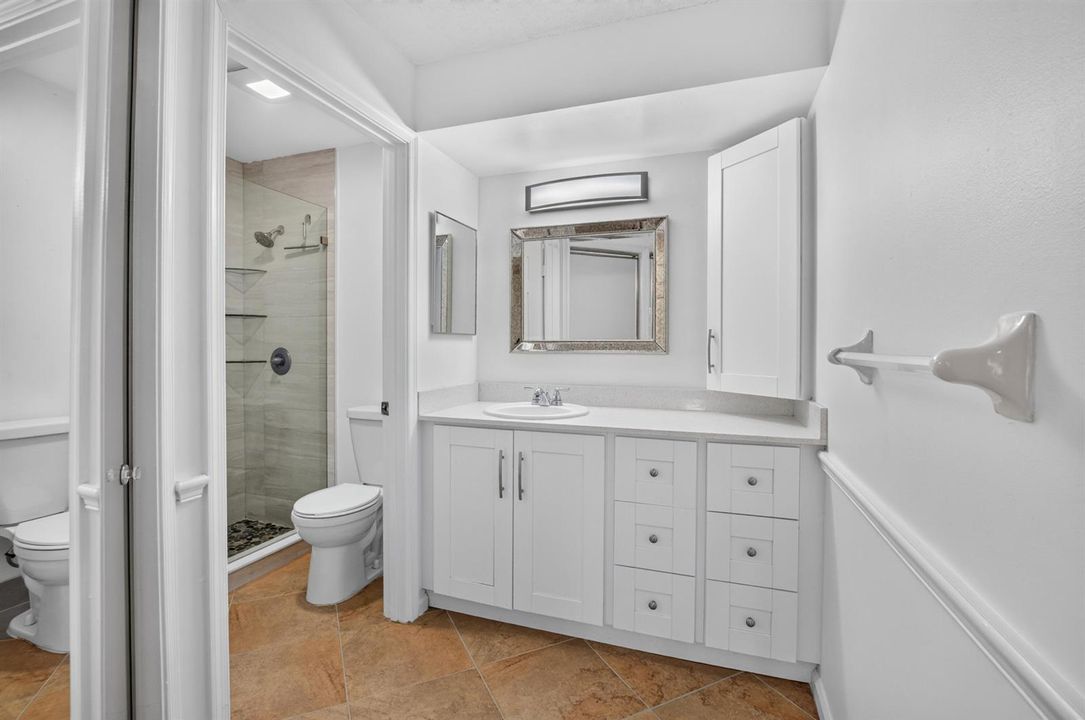 14 Master bath