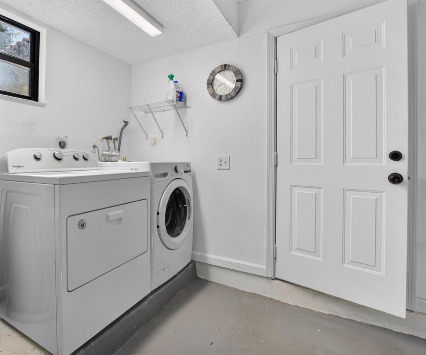 21 laundry in garage