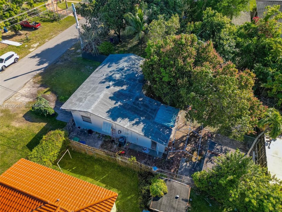 En Renta: $3,200 (4 camas, 2 baños, 1304 Pies cuadrados)