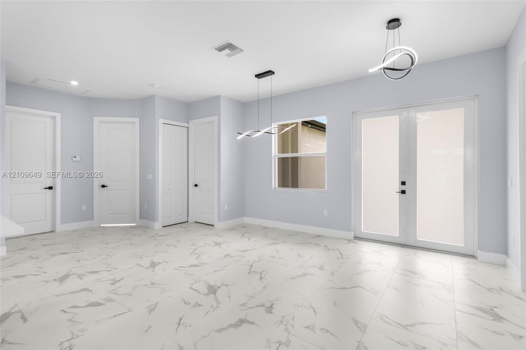 En Venta: $343,500 (3 camas, 2 baños, 1642 Pies cuadrados)
