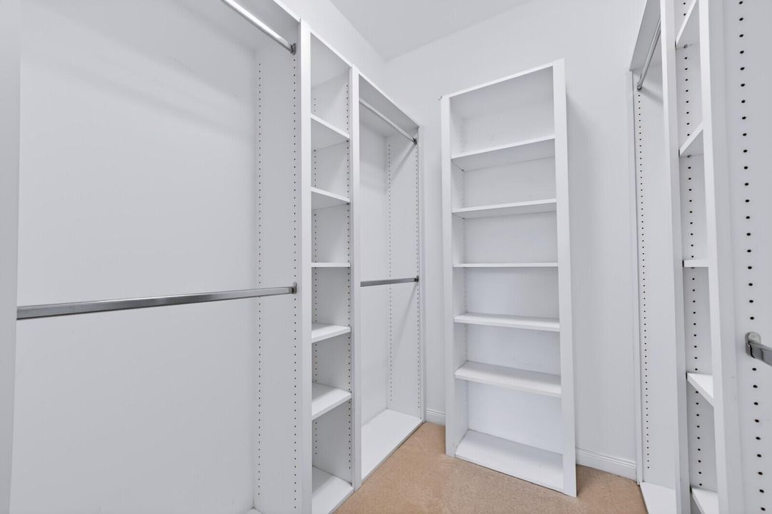 Walk in closet