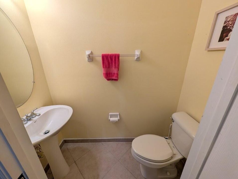 1/2 Bath