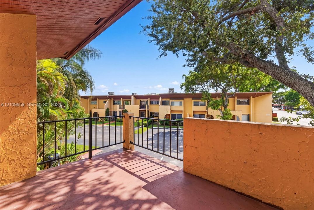 For Sale: $430,000 (3 beds, 2 baths, 1629 Square Feet)