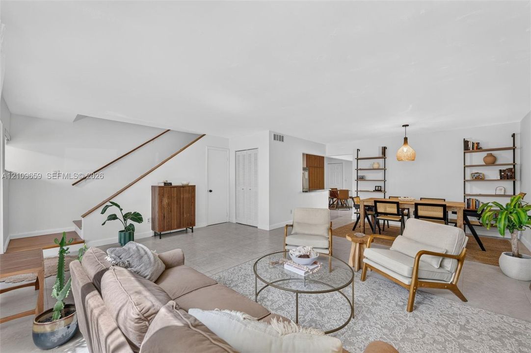 For Sale: $430,000 (3 beds, 2 baths, 1629 Square Feet)