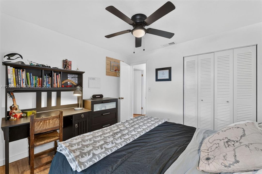 For Sale: $430,000 (3 beds, 2 baths, 1629 Square Feet)