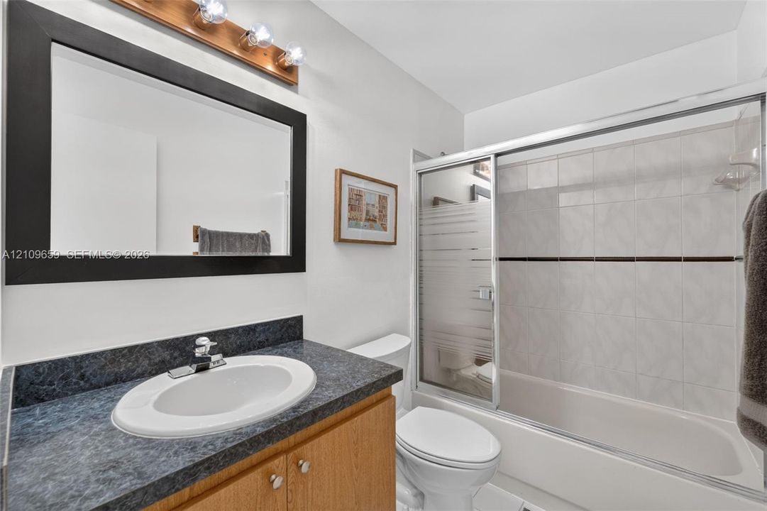 For Sale: $430,000 (3 beds, 2 baths, 1629 Square Feet)