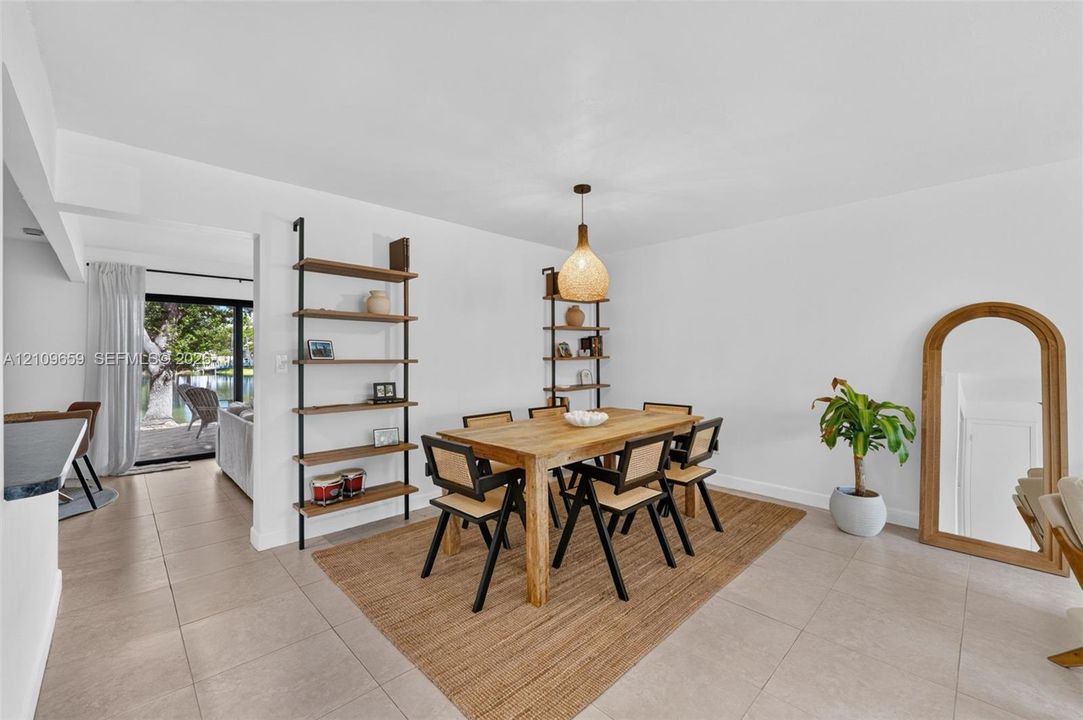 For Sale: $430,000 (3 beds, 2 baths, 1629 Square Feet)
