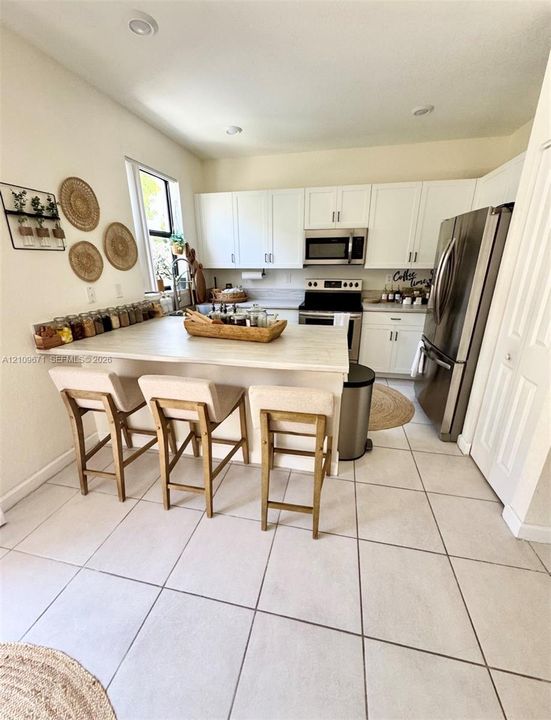 For Sale: $480,000 (3 beds, 2 baths, 1485 Square Feet)