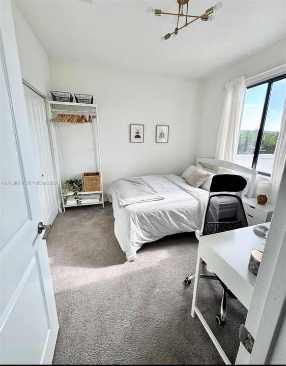 For Sale: $480,000 (3 beds, 2 baths, 1485 Square Feet)