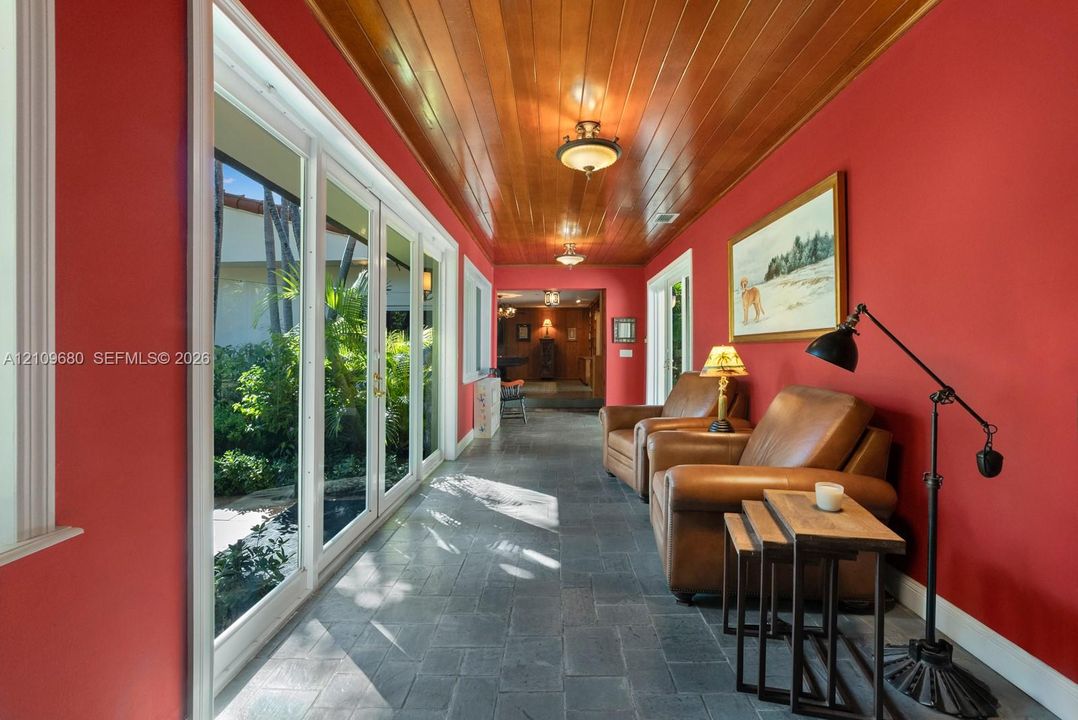 For Sale: $9,995,000 (6 beds, 6 baths, 6492 Square Feet)