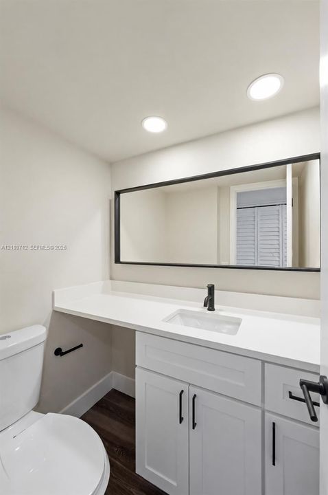 В аренду: $1,975 (1 спален, 1 ванн, 725 Квадратных фут)