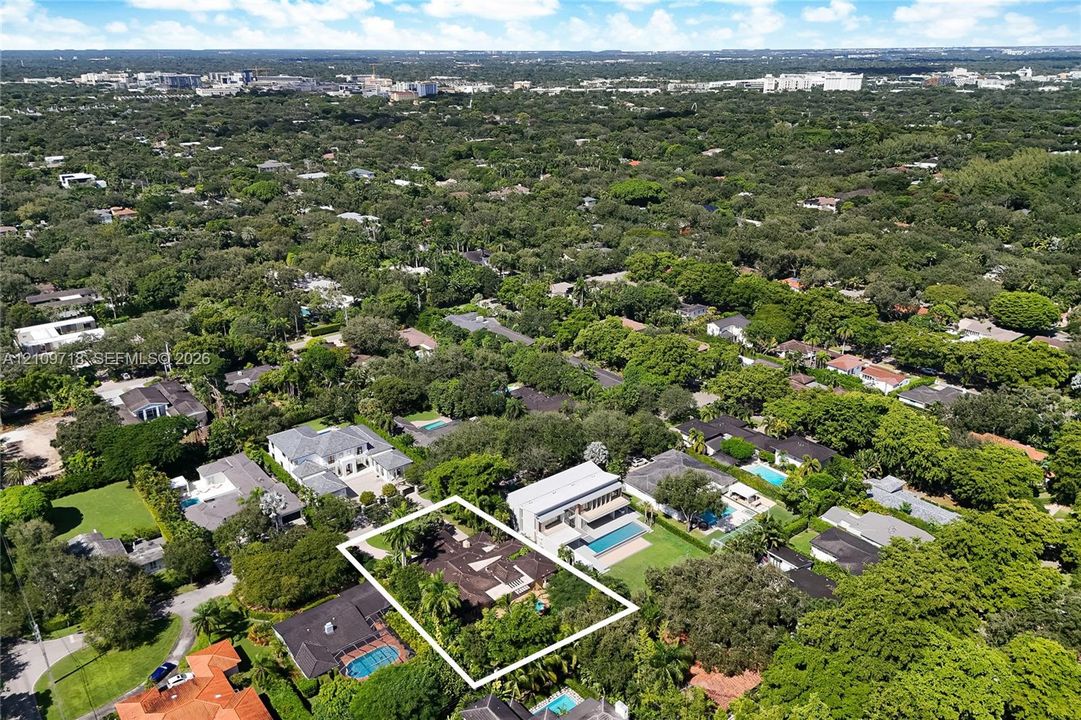 For Sale: $7,495,000 (5 beds, 5 baths, 4233 Square Feet)