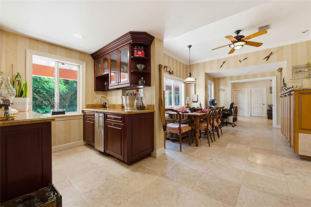 For Sale: $7,495,000 (5 beds, 5 baths, 4233 Square Feet)