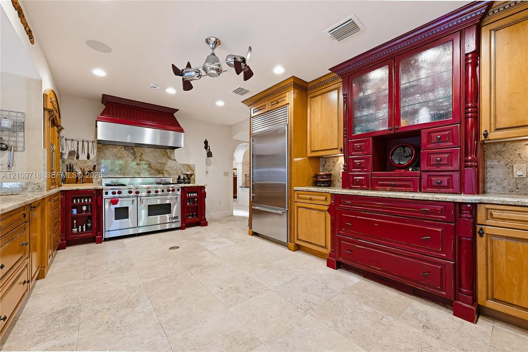 For Sale: $7,495,000 (5 beds, 5 baths, 4233 Square Feet)