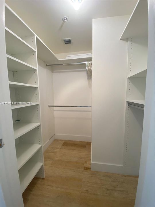 For Rent: $5,500 (2 beds, 2 baths, 1342 Square Feet)