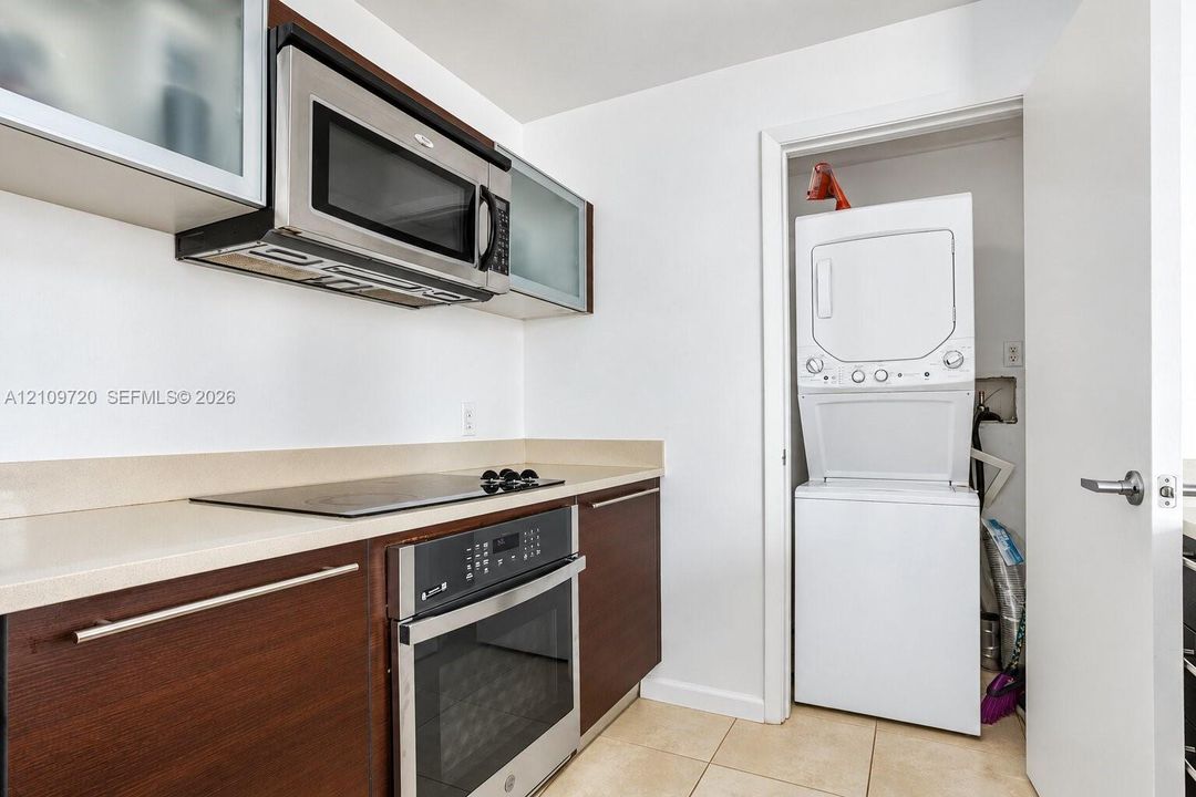 En Venta: $425,000 (1 camas, 1 baños, 799 Pies cuadrados)