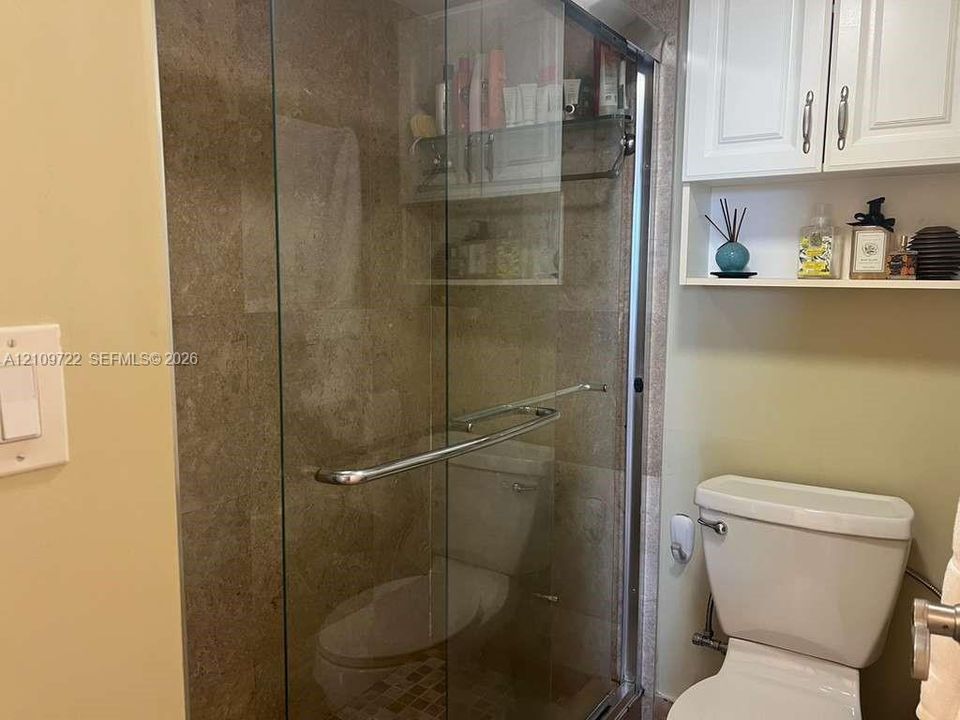 En Venta: $249,000 (1 camas, 1 baños, 913 Pies cuadrados)