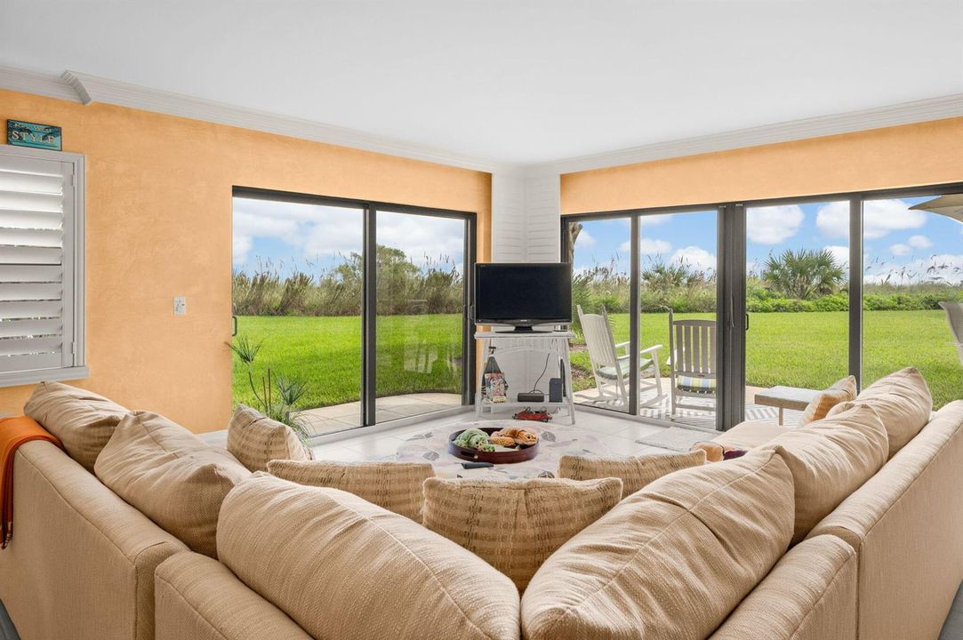21-web-or-mls-2636 Ocean Dr 105 - 21