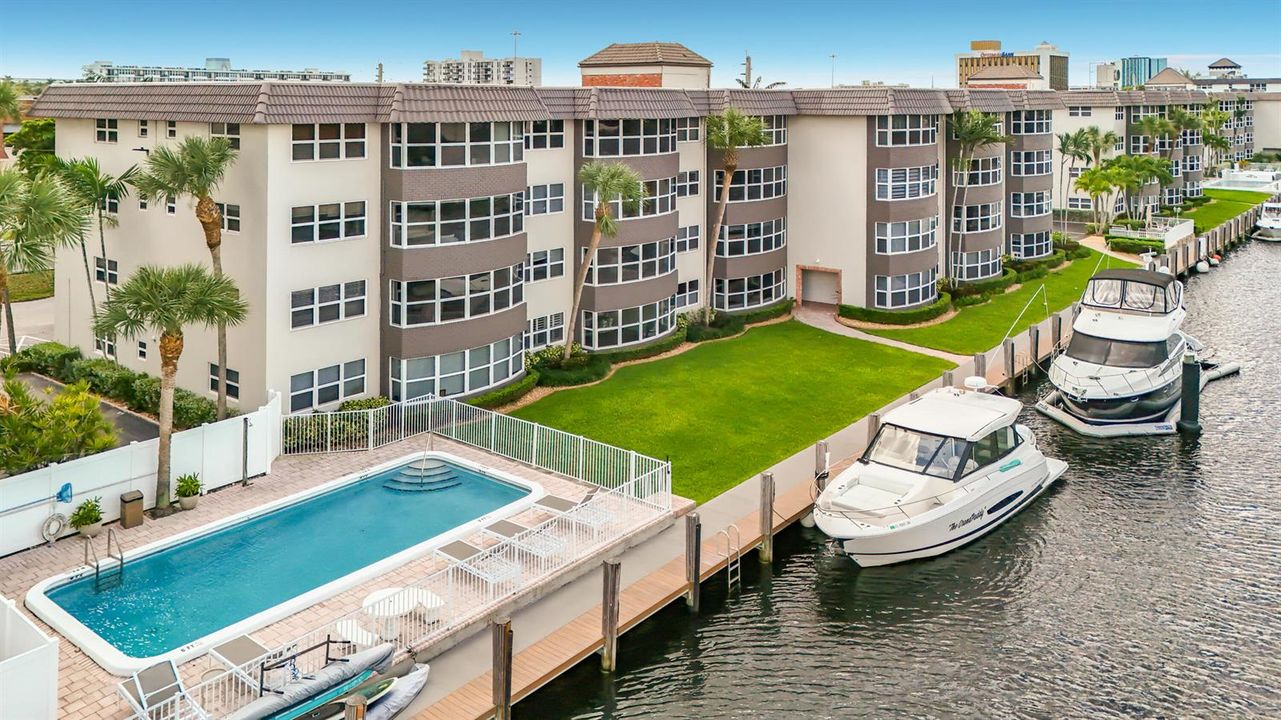 3121 NE 51st Street #102E-70