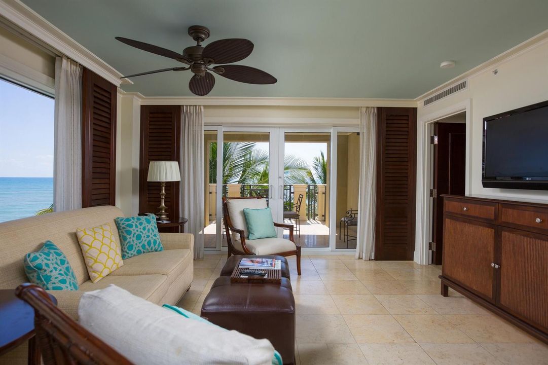 Penthouse Unit - Vero Beach Hotel and Re