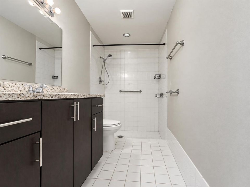 09_Picture_It_Project_Bathroom_4x3