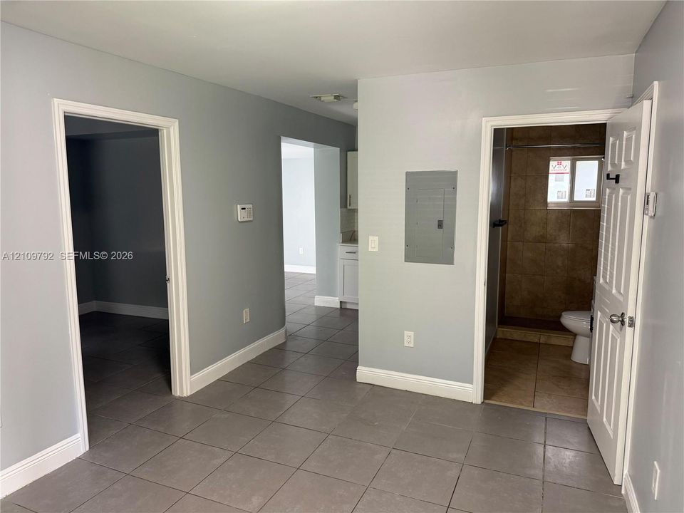 For Rent: $3,050 (3 beds, 2 baths, 1552 Square Feet)