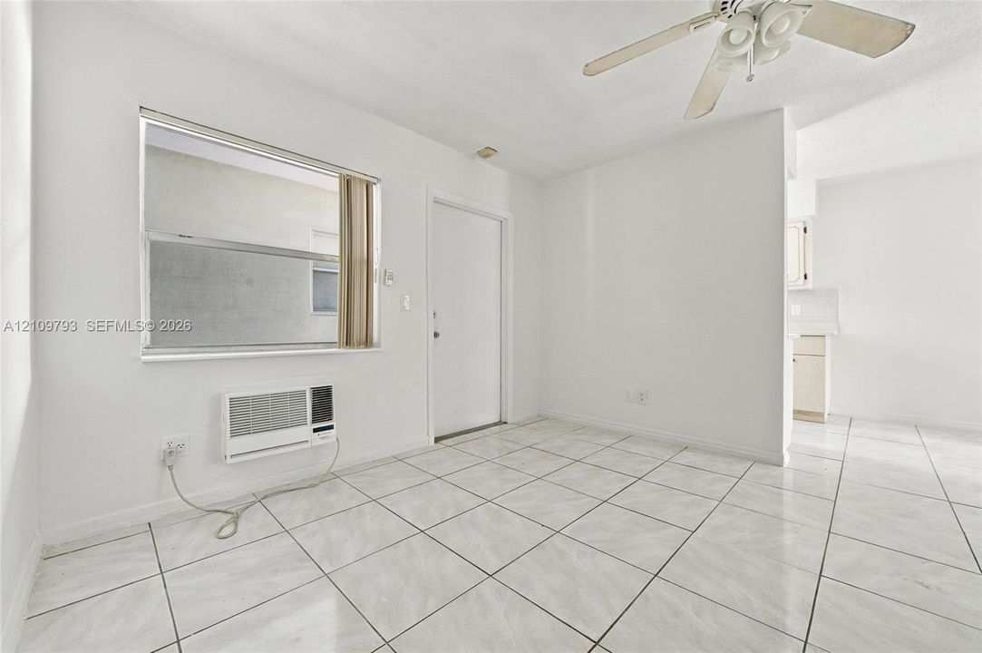 For Rent: $1,525 (1 beds, 1 baths, 0 Square Feet)