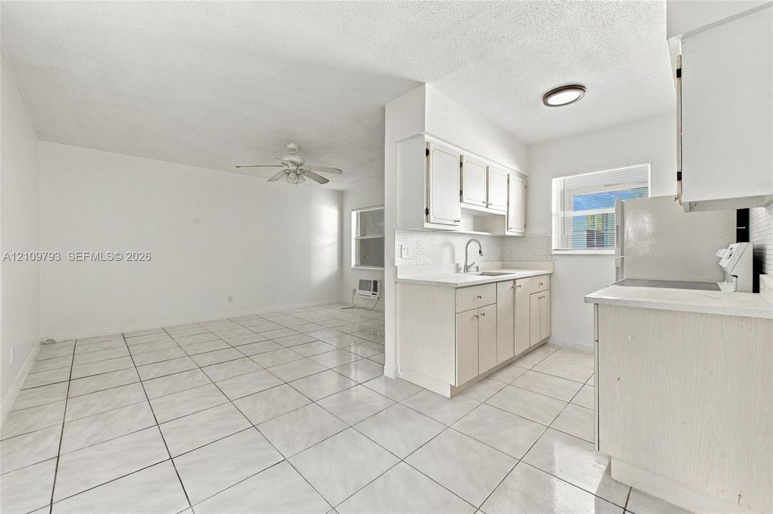 For Rent: $1,525 (1 beds, 1 baths, 0 Square Feet)