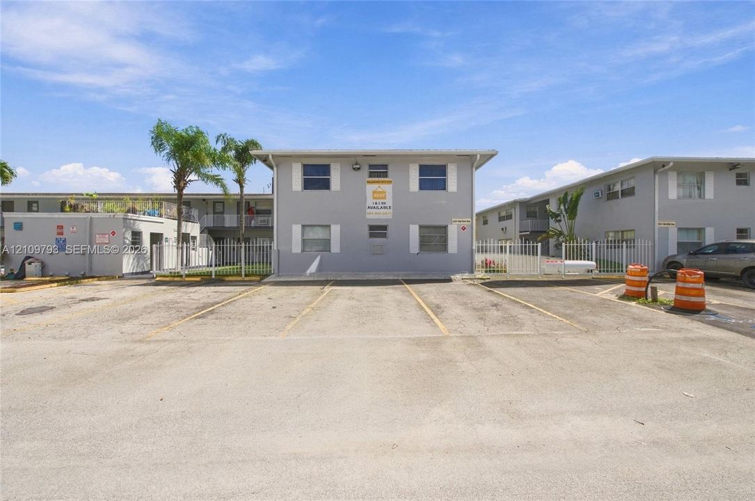 For Rent: $1,525 (1 beds, 1 baths, 0 Square Feet)